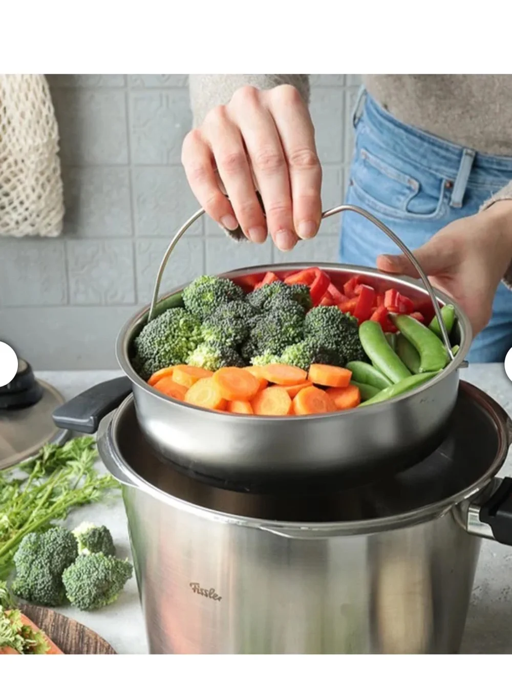 Fissler Vitaquick Premium 6.3 Qt Pressure Cooker